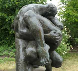 Bei einem Bummel im Magdeburger Skulpturenpark