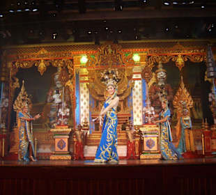 Alcazar Cabaret Show