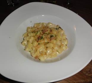Gnocchi mit Trüffelsauce