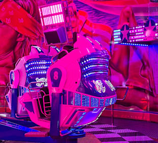 Wuchtige Fahrgeschäfte