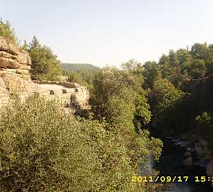 Blick von der Touristenplattform ins Gebirge