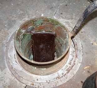 Leimschmelze im Tischlerei-Museum