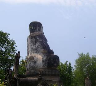 Buddha von Hinten
