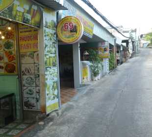 Letztes Restaurant auf der linken Seite