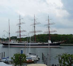 Segelschiff auf der Trave