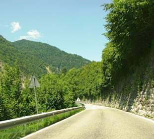 Im Juli Anfahrt zum Plöckenpass Traumwetter