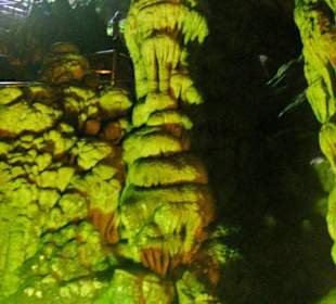 Tropfsteinhöhle