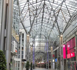 Rundgang durch die Lloyd Passage