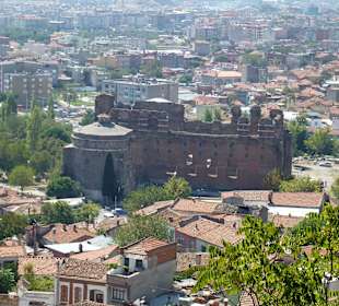 Die rote Halle in voller Größe