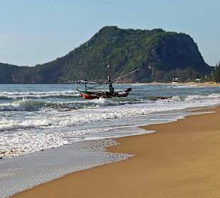 Paknampran Beach