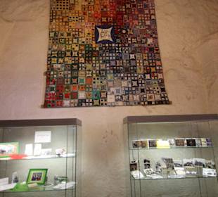 Wandteppich im Eingangsbereich