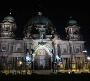 Berliner Dom Abendimpression