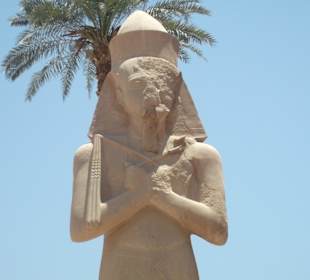 Карнакский храм