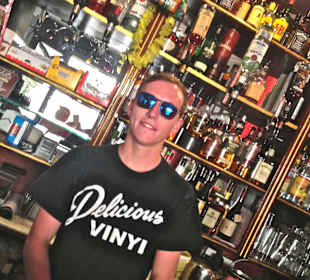 Bartender Jolan Wright at Il Gazin 