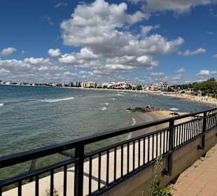 Promenade vor dem Hotel