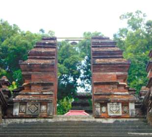 Königlicher Friedhof von Imogiri/ Yogyakarta