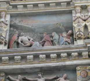 Detailansicht vom Alabaster-Epitaph in St. Moriz