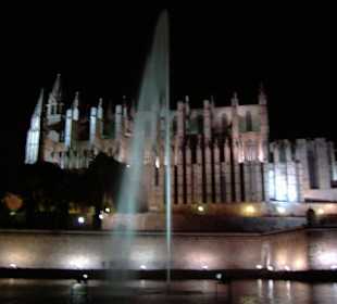 Kathedrale bei Nacht