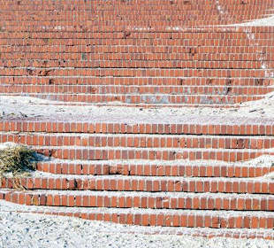 Stufen der Kaianlage