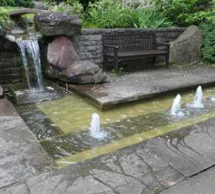 Spaziergang durch den Japanischen Garten