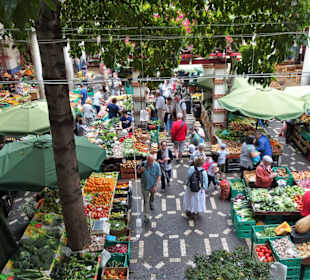 Rundgang durch die Markthalle von Funchal