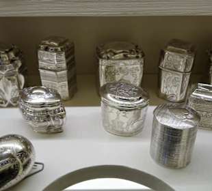 Rundgang durch die Museumsräume des Hauses Samson