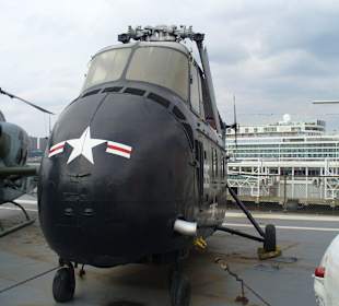 Auf der USS Intrepid