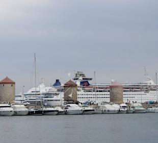 Mandraki Hafen Rhodos