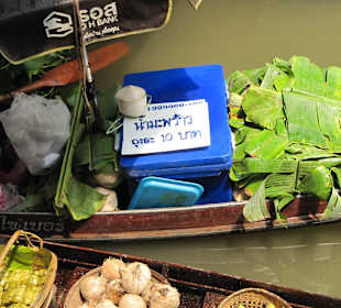 Amphawa Floating Market 