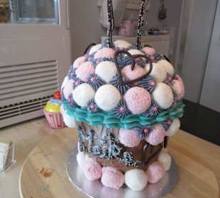Riesen Cupcake
