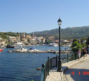 Weg vom Strand zum Hafen