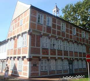 Alte Lateinschule neben der Kirche