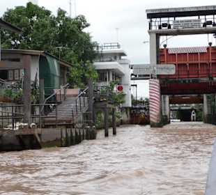 Wehr am Chao Phraya River
