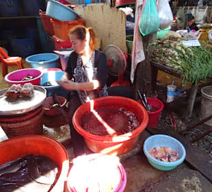 Im Railway Markt von Meaklong