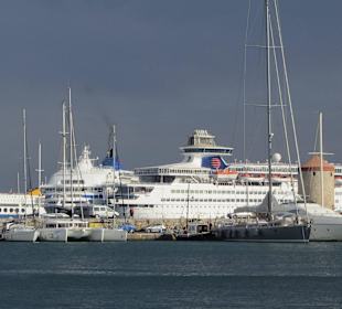 Mandraki Hafen Rhodos
