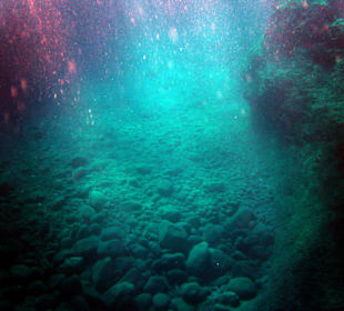 Schnocheln an der Felswand