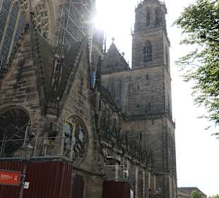 Bei einem Bummel am / auf dem Domplatz