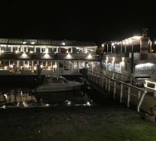 Zum Schlummertrunk im Restaurant Traveblick