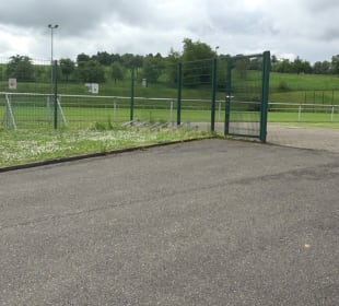 Sportgelände auf dem Bus