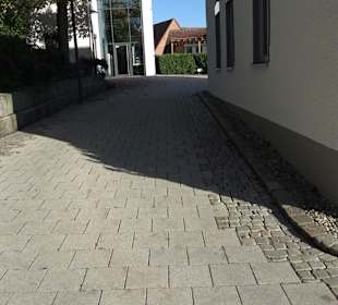 Rathaus und Bürgerbüro Thalfingen