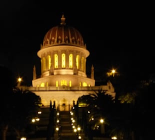 Nachts immer wieder schön (Blick v. German Colony)