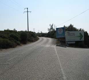 Weg nach Teos - nach links