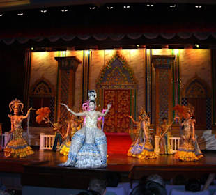 Simon Cabaret ( Travestie Show )