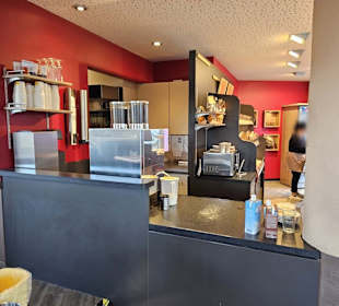 Müllerbäck direkt an der Brücke