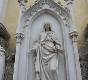 St. Cyriacus Skulptur an der Fassade
