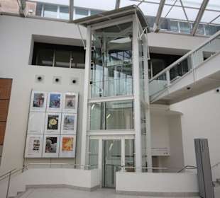 Der futuristische Eingang zum GNM