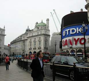 Piccadilly Circus 