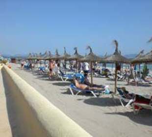 Strand mit Promenade