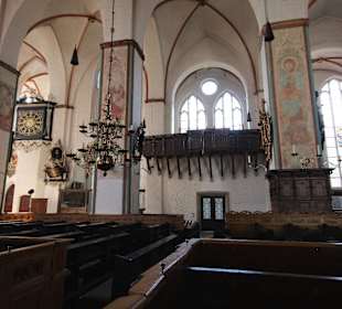 Blick in das Mittelschiff