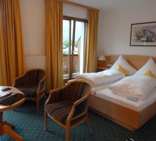Zimmer Hotel Cresta